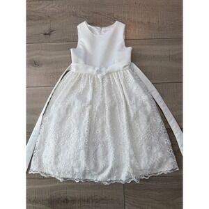 White Floral Lace Dress‎ Flower Girl - Size 8